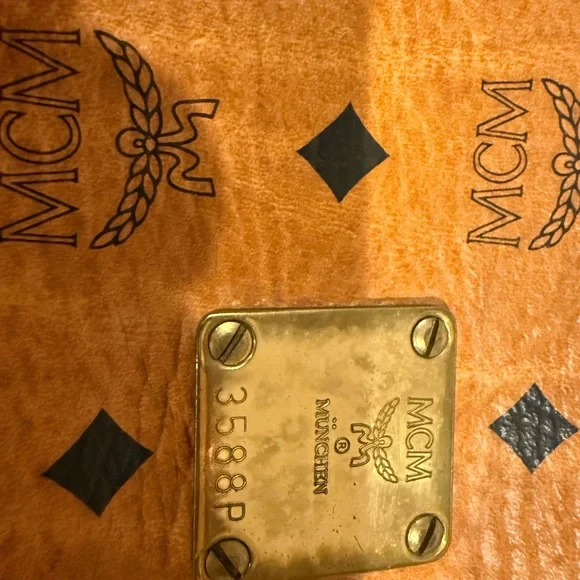 MCM Visetos Monogram Clutch Pouch - Picture 3 of 16